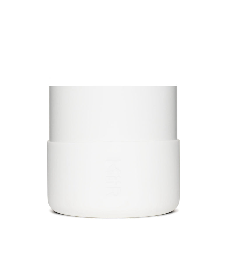 silicone-boot-g2 Silicone_Boot_32oz_42oz_White_Studio_0821_On_Bottle_7c7df284-5bee-4f24-a031-14b02db7328f__SLB1PN34001.jpg