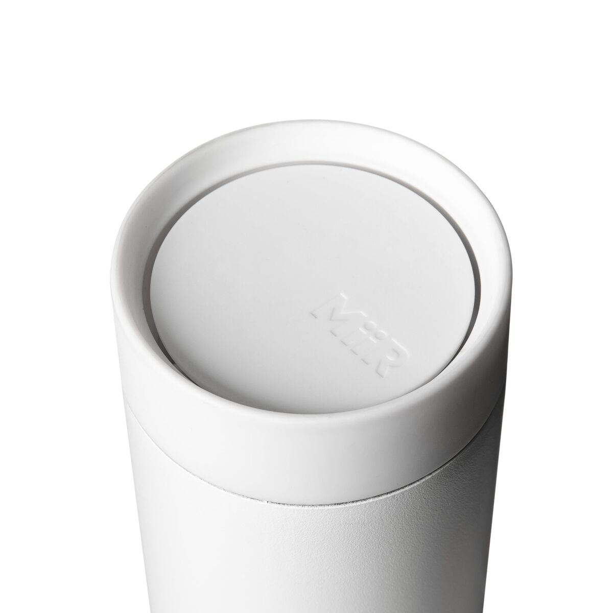 360-lid-l0 WebPDP-360_Lid_White__3602PNWM001_X2Studio_Closeup_Closed.jpg