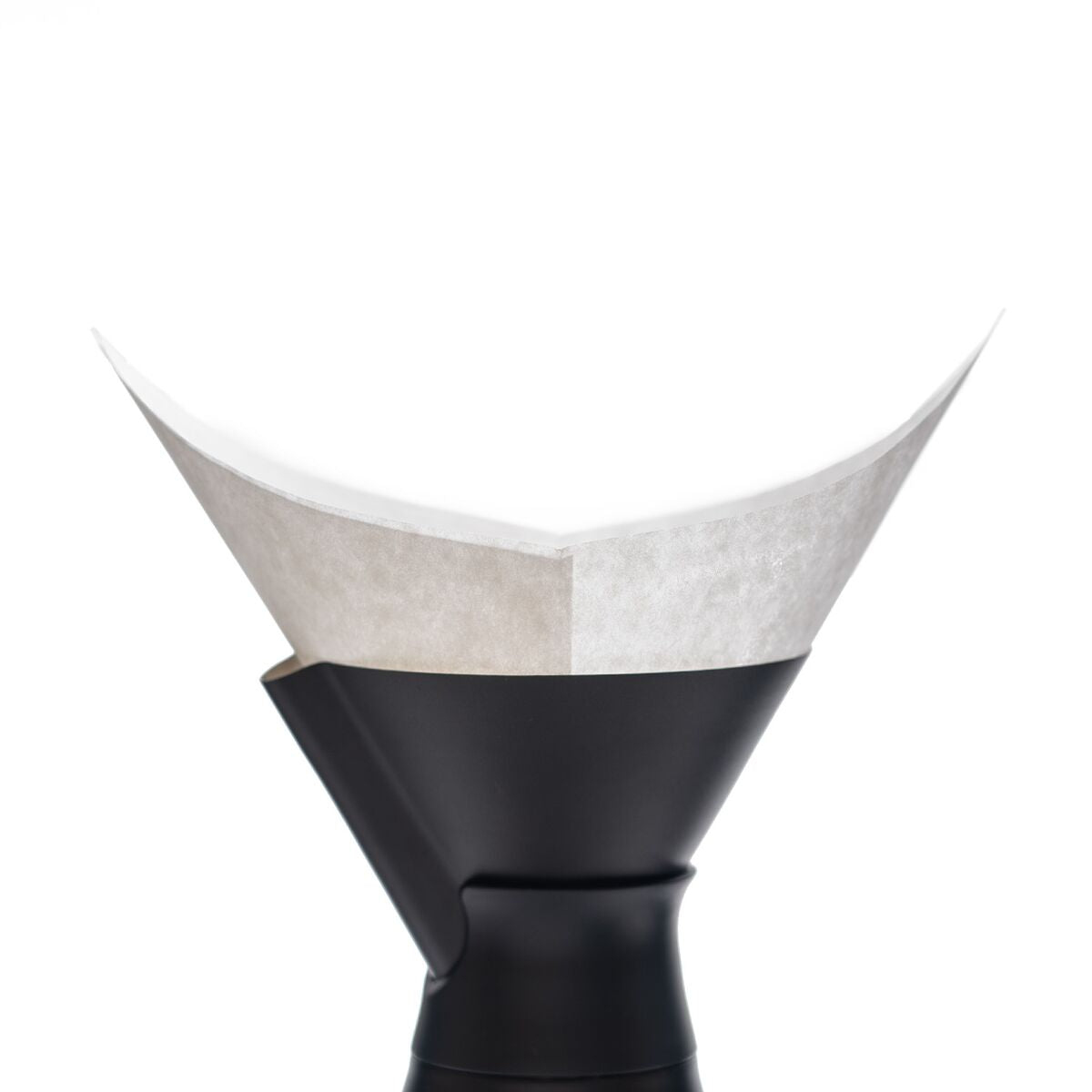 new-standard-carafe-coffee-filters-v1 WebPDP-NSCarafeCoffeeFilters_Studio_0223_InUse__CAF1PN00001.jpg