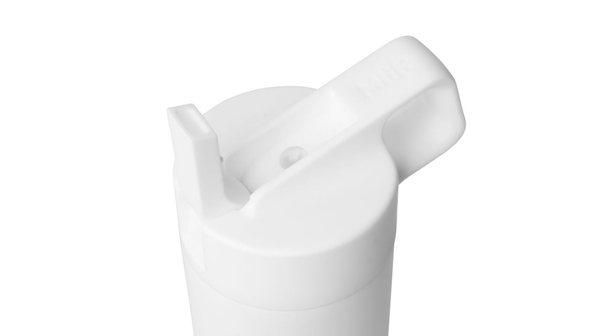 straw-bottle-t1 WebPDP-Straw_Lid_2_White_Studio_0221_45deg_Open__WMB1SL20001.jpg